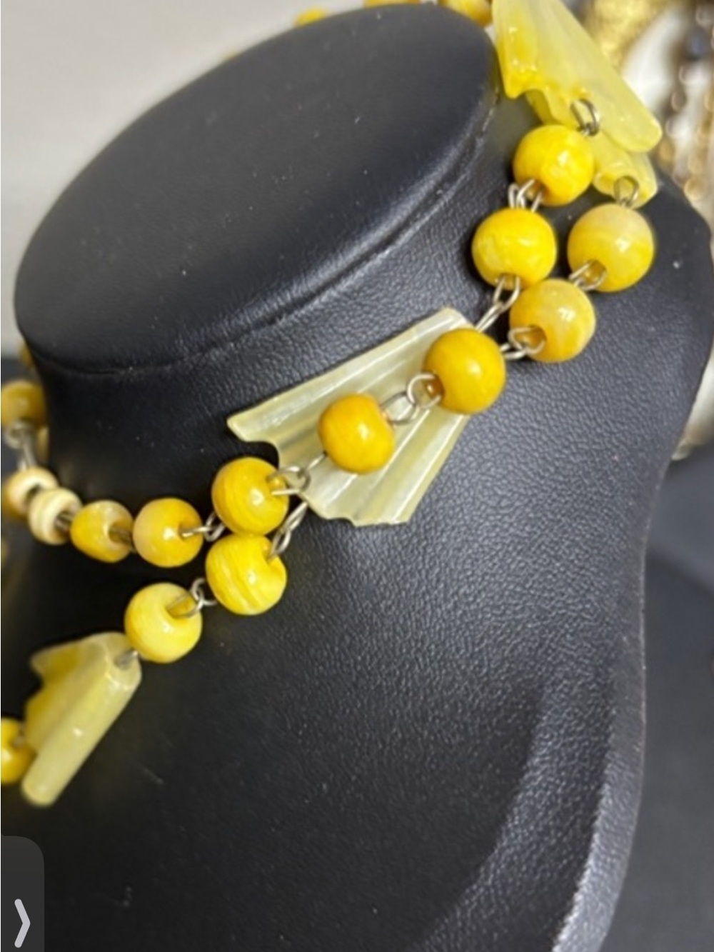 VINTAGE Carved YELLOW ONYX Stone Bead Necklace Aztec Mayan Face Pendant - Picture 12 of 13